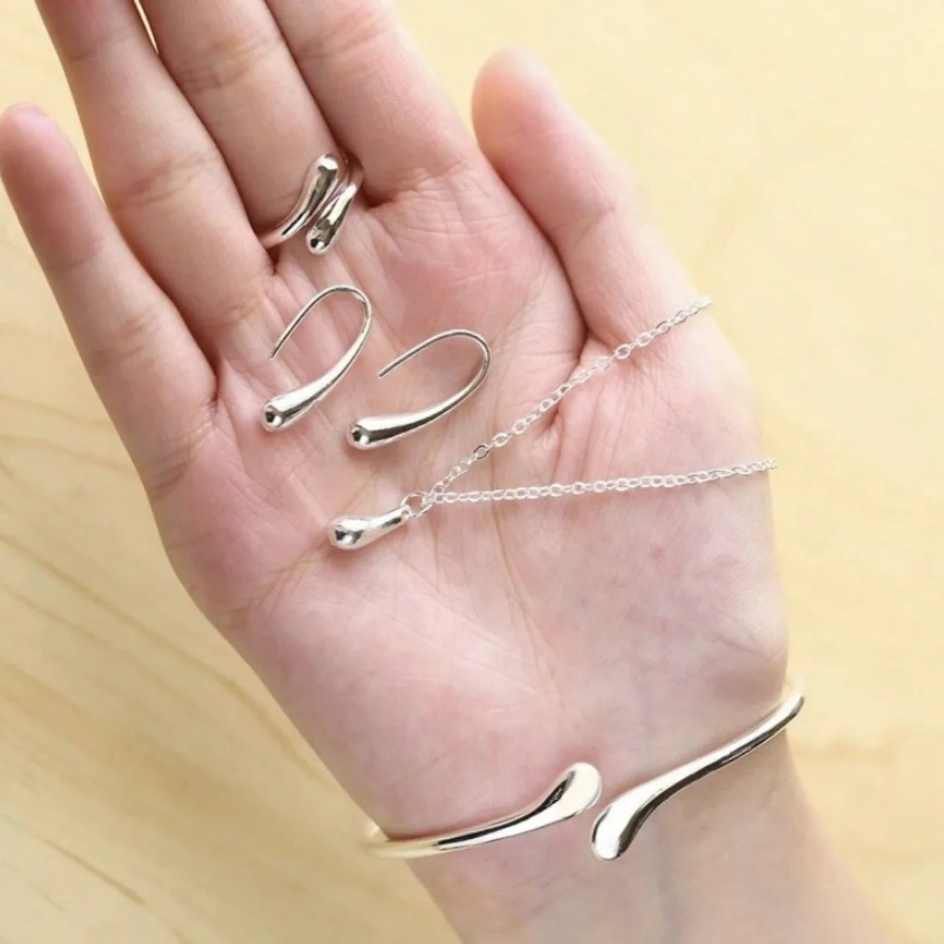 Fashion Teardrop Jewelry Set for Women Simple Ring Necklace Bracelet Earrings  Set Suitable for Engagement  Party Gift Jewelry