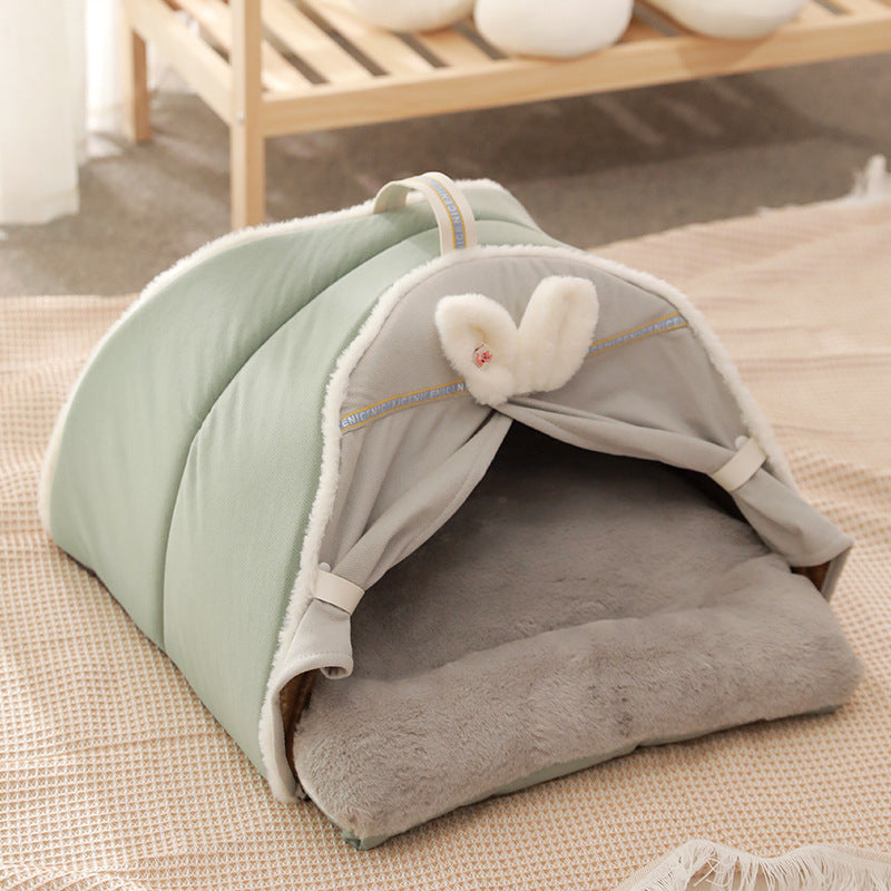 All-Season Cozy Cat House with Enclosed Nest