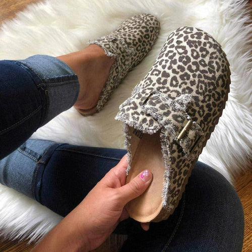 Vintage Flat Heel Round Toe Canvas Loafers for Women