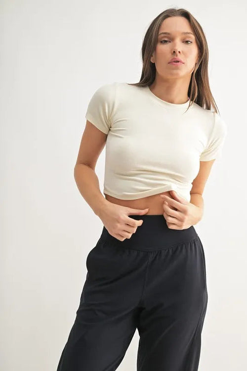 Essential Micro-ribbed Cropped Athleisure Tee